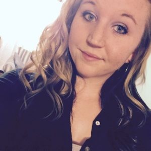 Meet your Posher, Tabitha